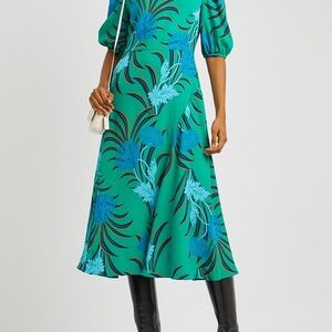 Diane Von Furstenberg Nella floral-print crepe de chine dress